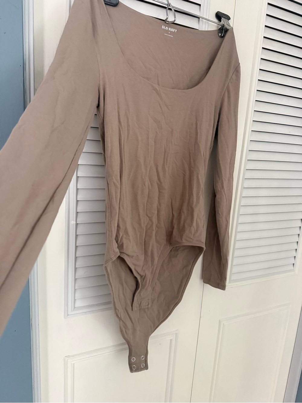 Old Navy Taupe Long-Sleeve Scoop Neck Bodysuit